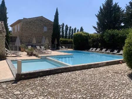vente maison 20 pièces 520 m² rustrel (84400)