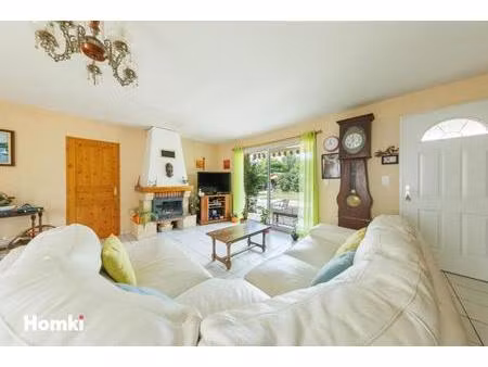 maison/villa t7 de 145 m2 à coudes 63114