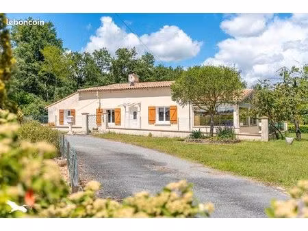 maison 6 pièces 150 m²