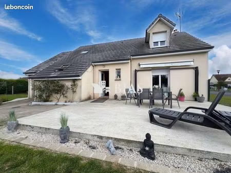 maison 5 pièces 115 m²