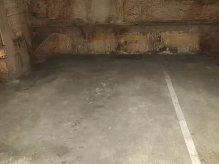 location parking sécurisé pour moto rue d'enghien  paris 10ème