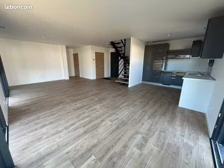 maison neuve . 113m2 . belles prestations