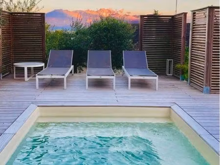 à louer – maison contemporaine meublée de 115 m² avec piscine – bromines / annecy nord