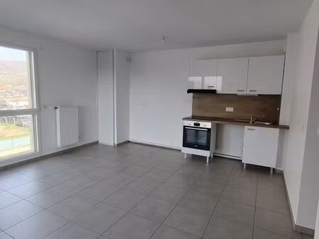appartement 3 pièces 63 m²