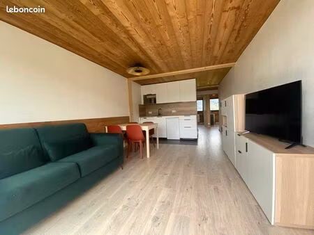 à louer à l’année – t3 meublé rénové – notre-dame-de-bellecombe centre village