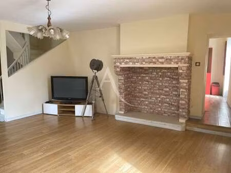 vente maison à mouzeuil-saint-martin (85370) : à vendre / 157m² mouzeuil-saint-martin