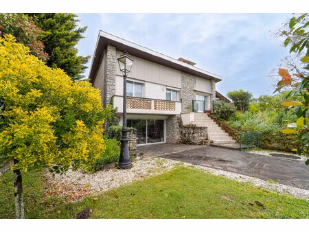 vente maison saint pierre du mont  200m² 6 pièces 245 000€ avec balcon
