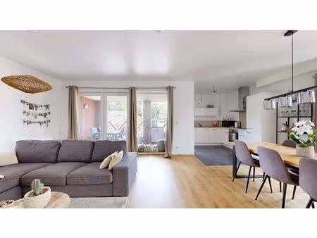 appartement à louer à esplanade de la légia 8 ans (vbe25027)