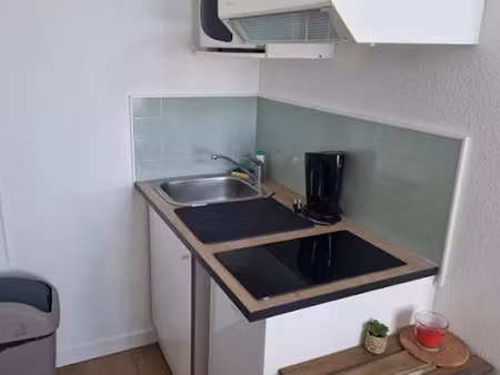 location meublée appartement 1 pièce 16 m² à vichy (03200)  395 €