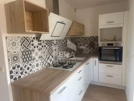location appartement 2 pièces 39 m² à manosque (04100)  602 €