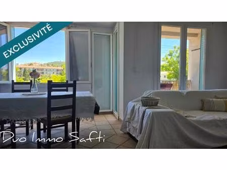 t4 avec balcon  cave et garage dans copro rénovée.