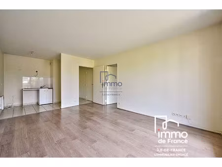 appartement 2 pièces à vendre à osny - centre-ville  proche gare