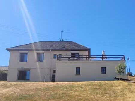 maison de plein pied 118 m2 sur sous sol avec un terrain de 1900 m2