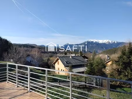 chalet de 126m² sur 2 niveau +appartement en rez de jardin de 45m² à finir sur 1060m² de t