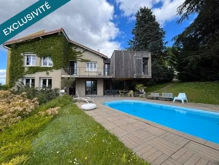 maison 210 m2 habitables sur parcelle 1542 m2