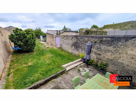 courcelles-chaussy maison de village 4 chambres sur beau terrain
