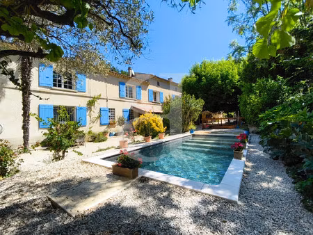 mas spacieux et confortable avec piscine à découvrir en exclus