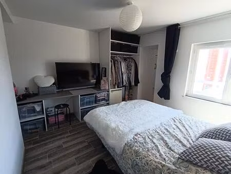 appartement 2 pièces 30 m² emplacement idéal pour tout faire à pied!