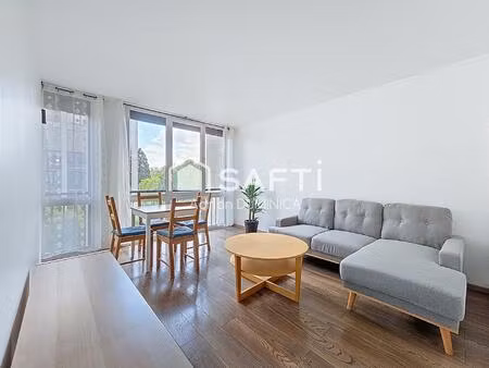 très bel appartement au calme en bordure de forêt