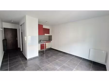 studio à louer à montévrain bourg