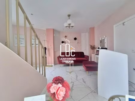 location commerce nantes 44000 45m²