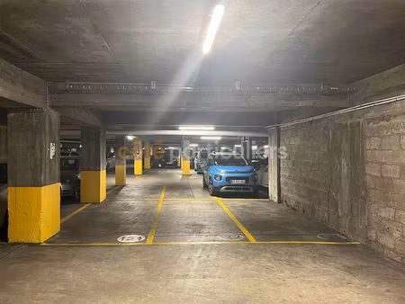 montparnasse - parking à louer