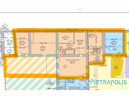 maison en plateau à rénover d'une surface de 212m2 + garage -