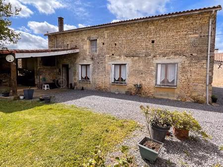 maison en pierres avec 3 chambres de plain pieds