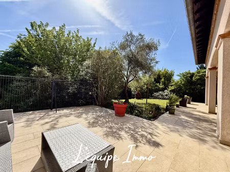 maison d'architecte 181 m2 + appartement de 72 m2 piscin