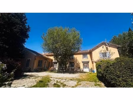 ferme maison vigneronne 300m² 6/7 chambres 14 pieces terrain 1263m² garage piscine
