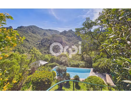 maison fréjus 197.68 m² t-5 à vendre  1 290 000 €