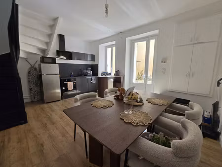 charmante maison avec cour!