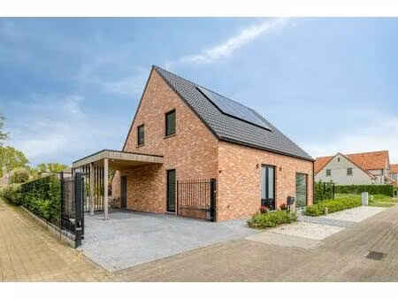perfect afgewerkte villa (2023) op rustige ligging