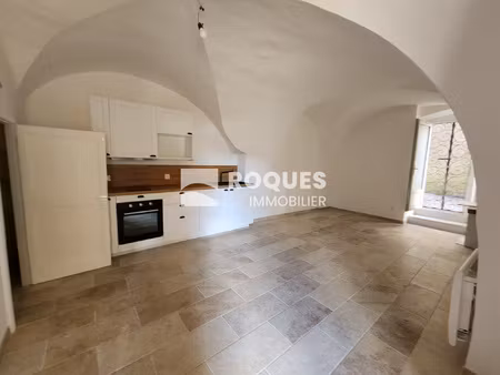 au caylar  maison de village r+1