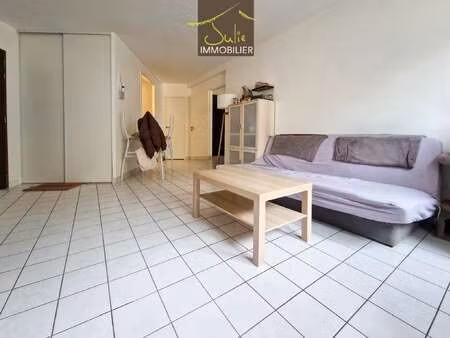 location maison à bressuire (79300) : à louer / 47m² bressuire