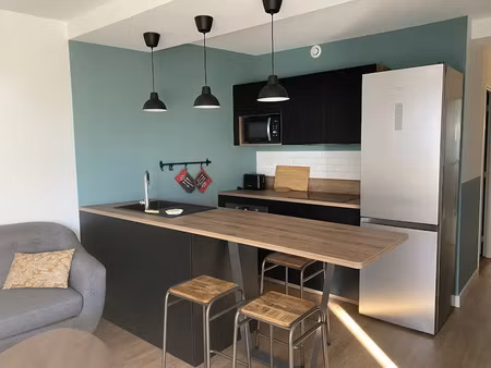 location meublée appartement 4 pièces 63 m² à merignac (33700)  1 590 €