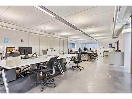 immeuble de bureaux très spacieux à louer à essen