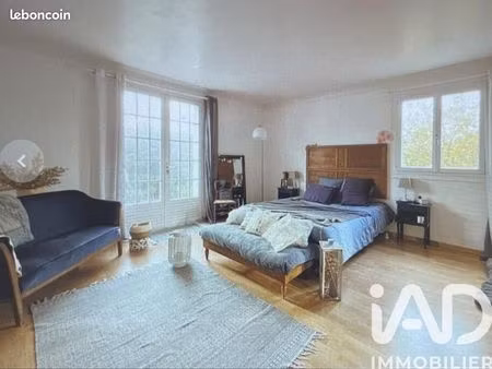 maison 7 pièces 235 m²