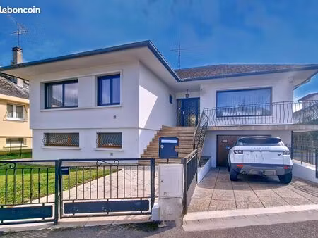 maison 8 pièces 175 m²