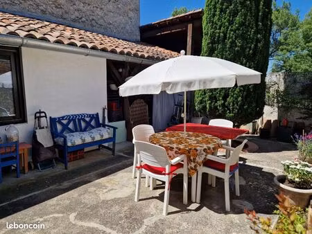 maison de village charmante avec cours interieure