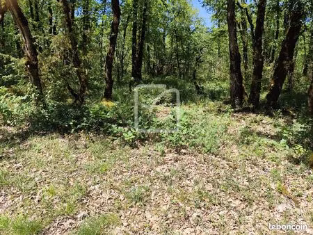 terrain 2560 m² chasteaux