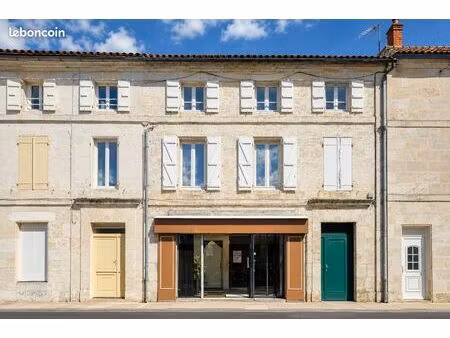 immeuble 192 m² angoulême