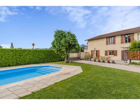 maison familiale avec piscine balan