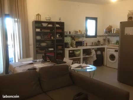 appartement 58m2 2 chambres dans un mas