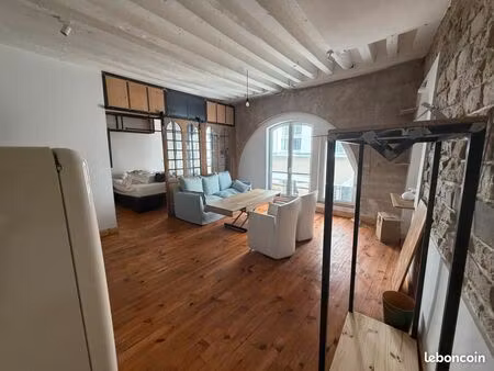 loue appartement - 40m² - paris 1er  limite marais