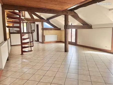 appartement 2 pièces 80 m²