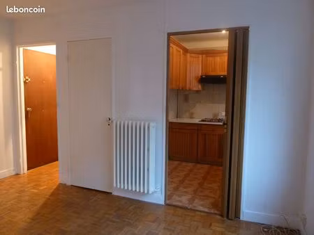 location studio 22 m² à viroflay