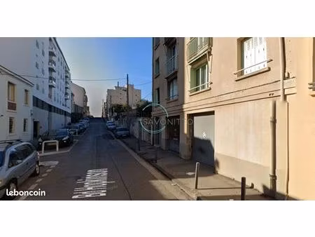 parking/box 13 m² marseille
