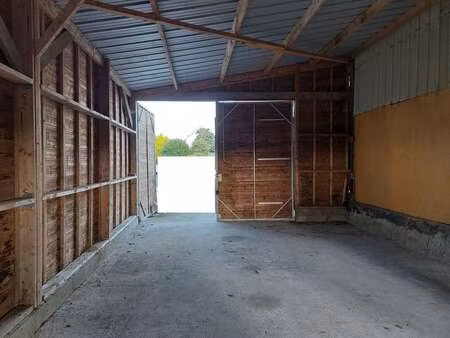 location garage box et parking à plumaugat (22250) : à louer / 72m² plumaugat