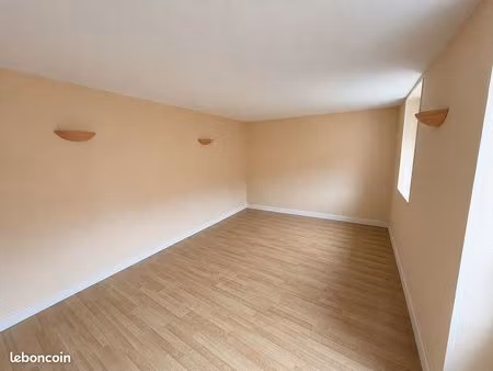 espace de stockage - box garde meuble - 12m2